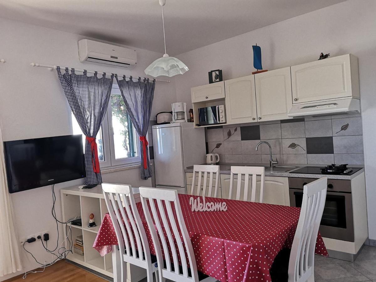 Villa Fortudor Milna  Bagian luar foto