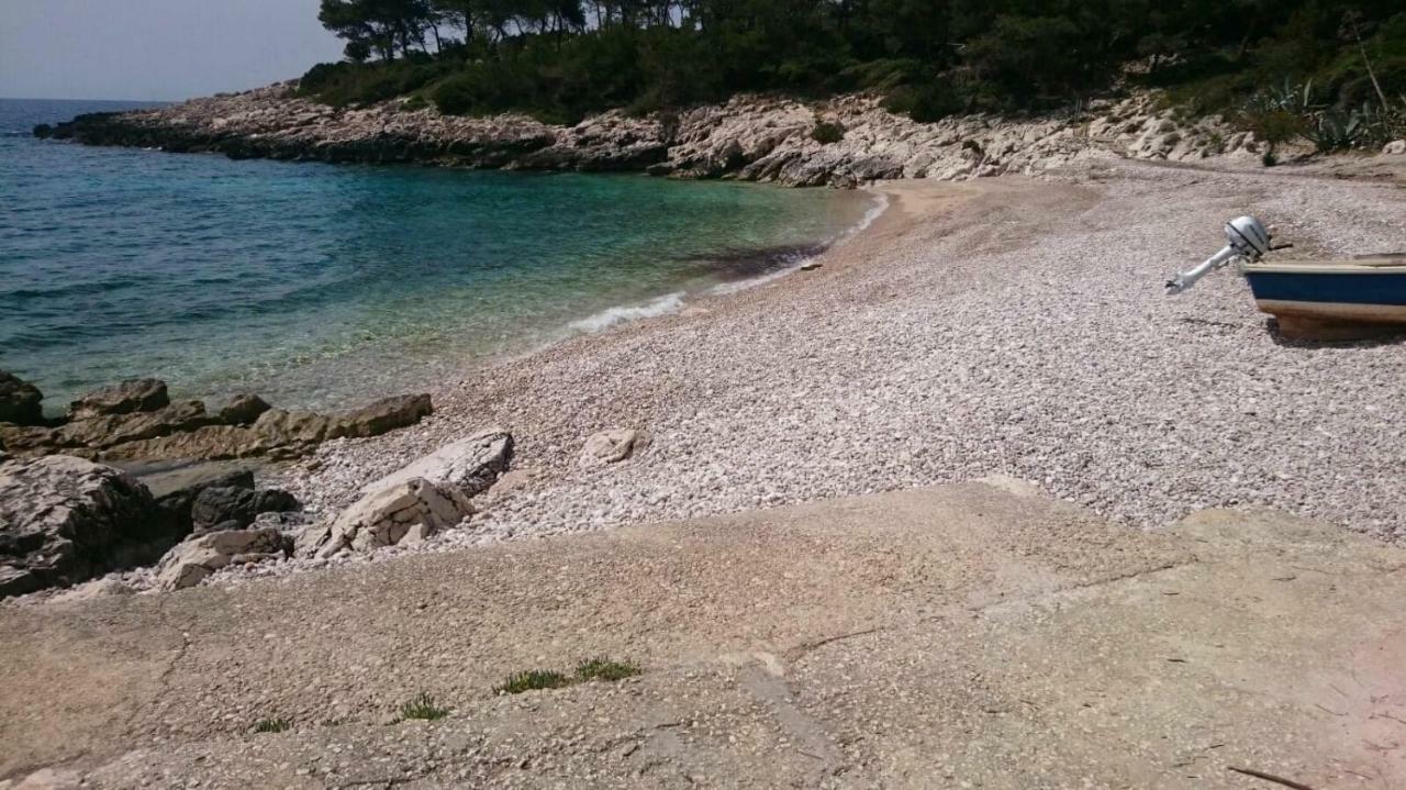 Villa Fortudor Milna  Bagian luar foto